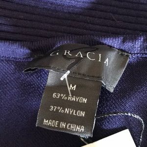 Gracia Navy Chic Top